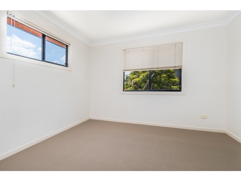 2/19 Western Avenue, Chermside QLD 4032