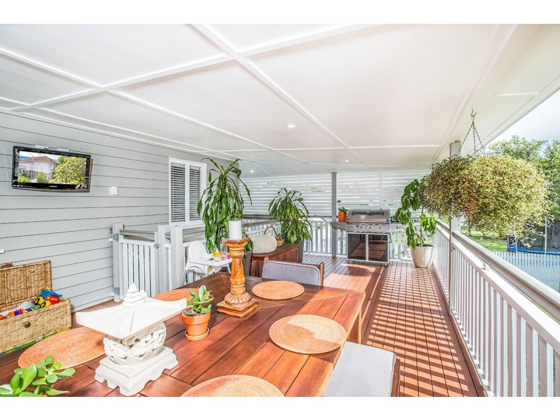 27 Chigwell Street, Wavell Heights QLD 4012