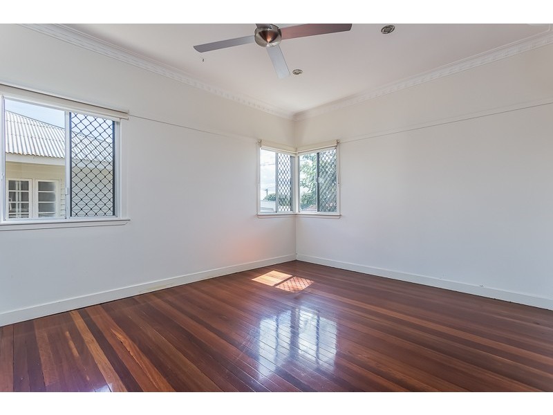 70 Miller Street, Chermside QLD 4032