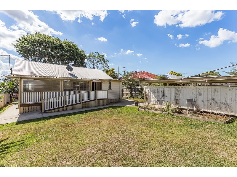70 Miller Street, Chermside QLD 4032