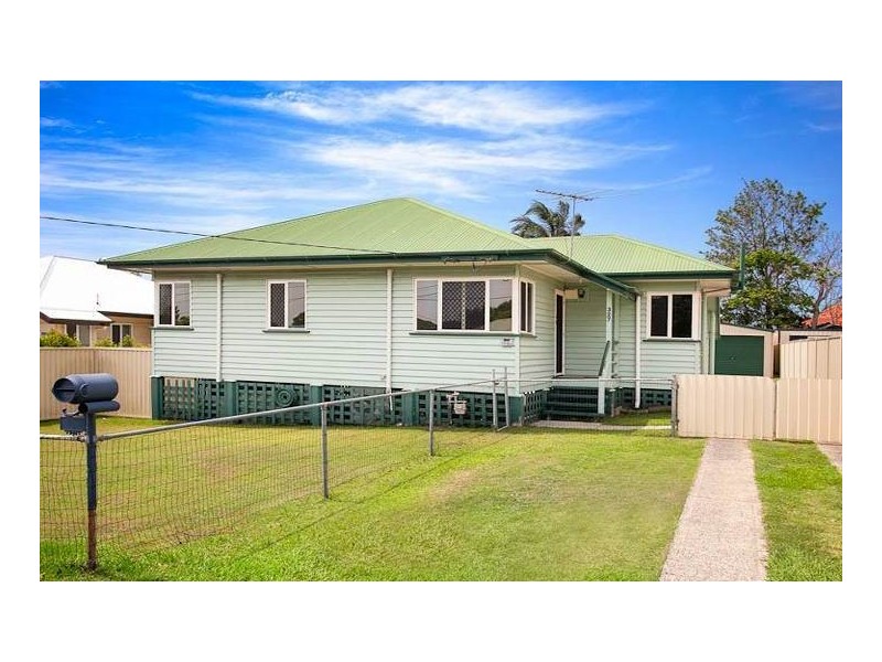 327 Hamilton Road, Chermside QLD 4032