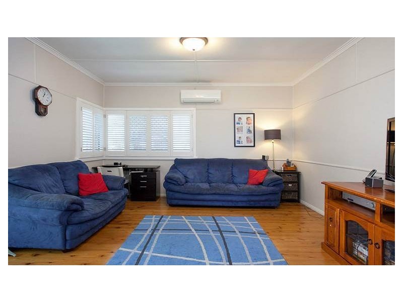 327 Hamilton Road, Chermside QLD 4032