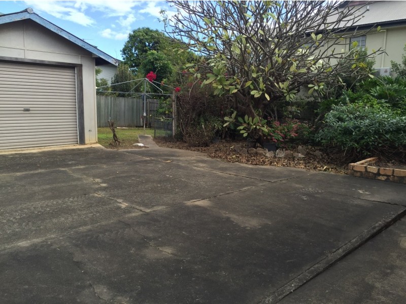 318 Hamilton Road, Chermside QLD 4032