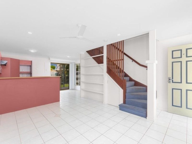 4/64 Wallace Street, Chermside QLD 4032