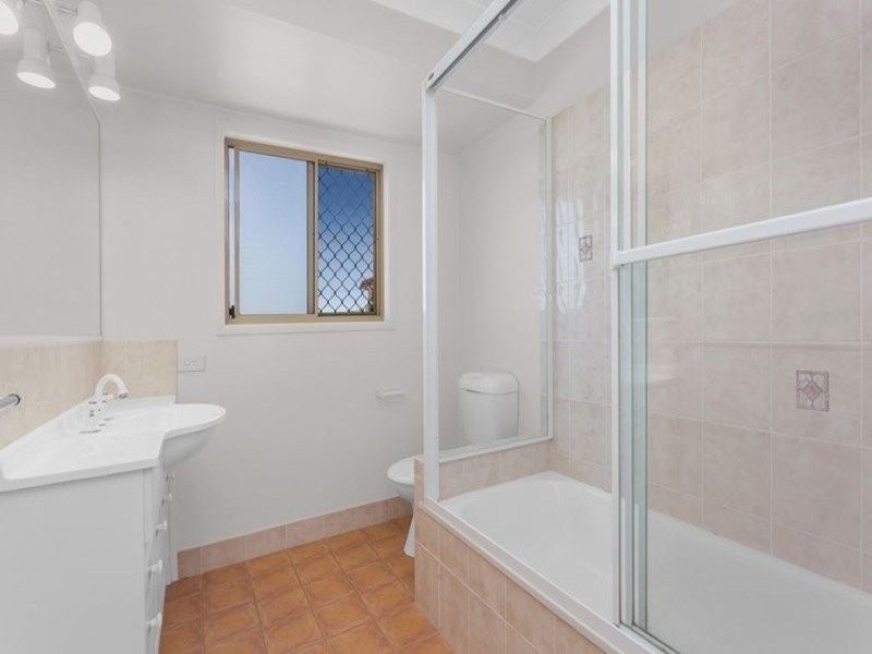 4/64 Wallace Street, Chermside QLD 4032