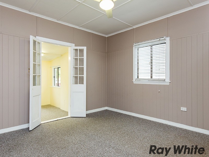 31 Arundal Street, Brighton QLD 4017