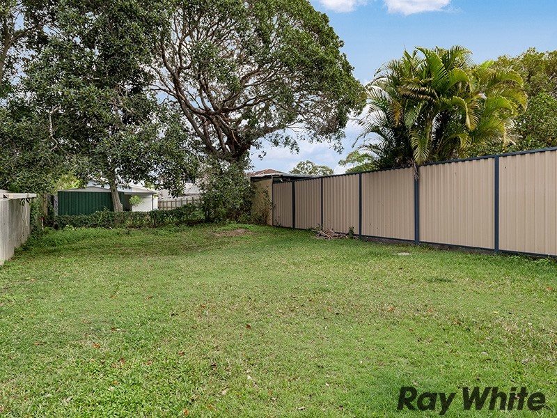 31 Arundal Street, Brighton QLD 4017
