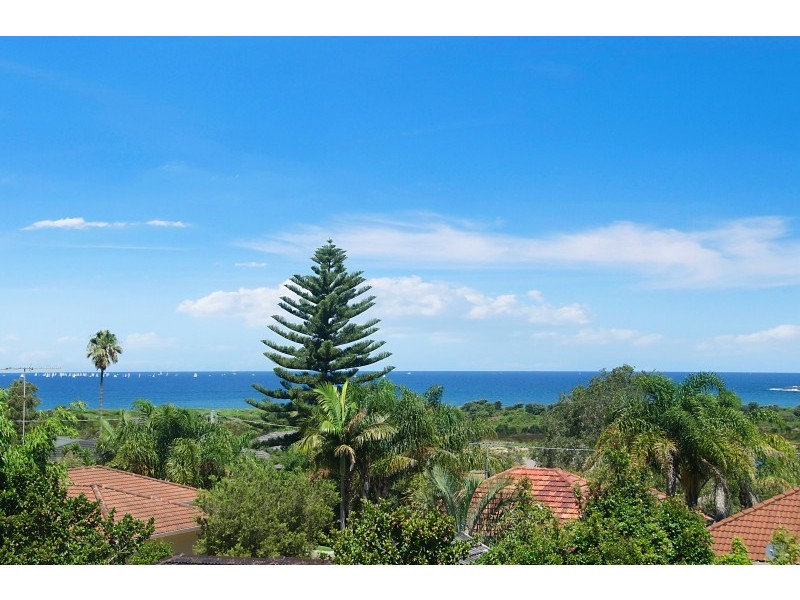 15 Coutts Crescent, Collaroy NSW 2097