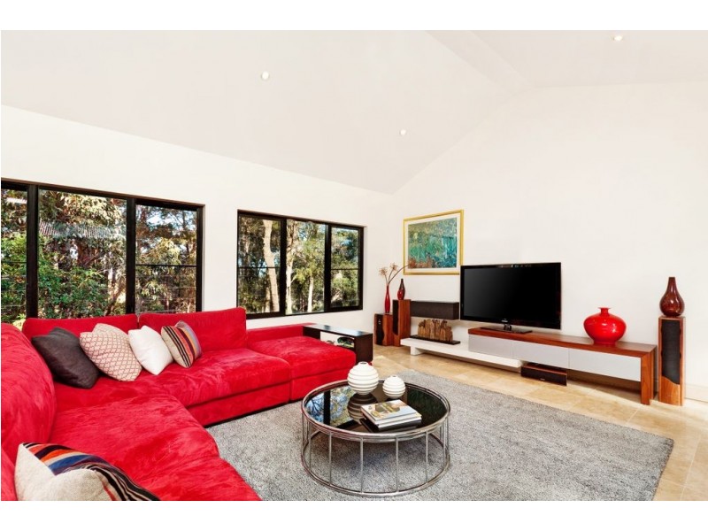 8 Barkala Road, Bayview NSW 2104