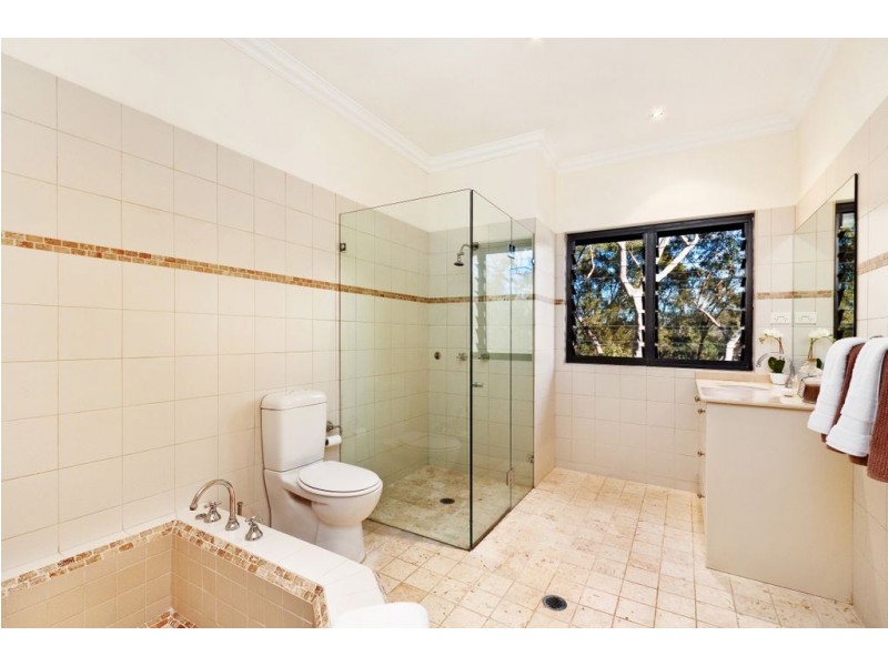 8 Barkala Road, Bayview NSW 2104