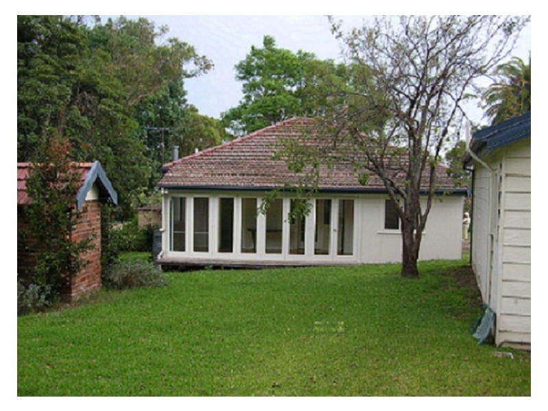 23 Stratford Avenue, Denistone NSW 2114