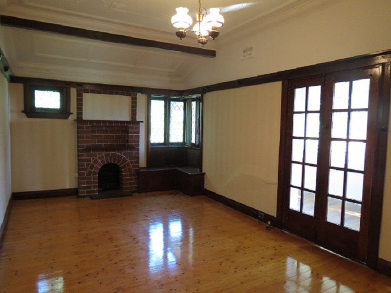 23 Stratford Avenue, Denistone NSW 2114