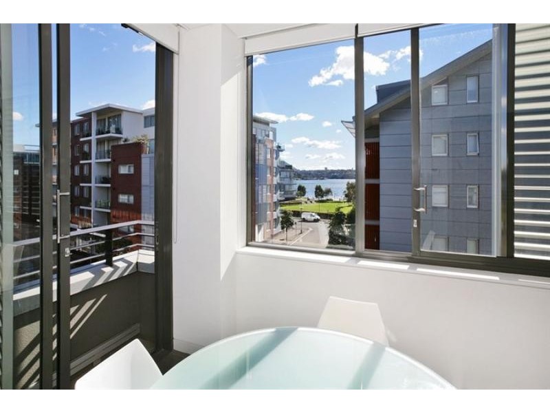 8 Warf Cresent, Pyrmont NSW 2009