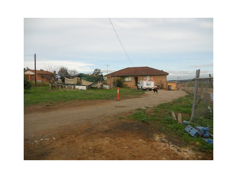 3a Old Glenfield Rd, Glenfield NSW 2167