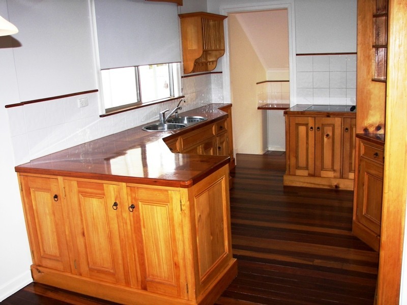 91 Whites Rd, Manly West QLD 4179