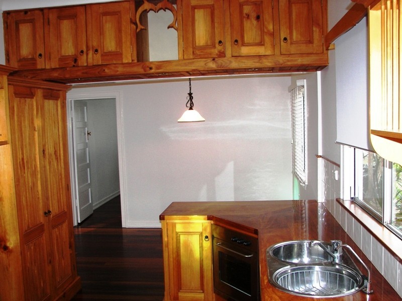 91 Whites Rd, Manly West QLD 4179