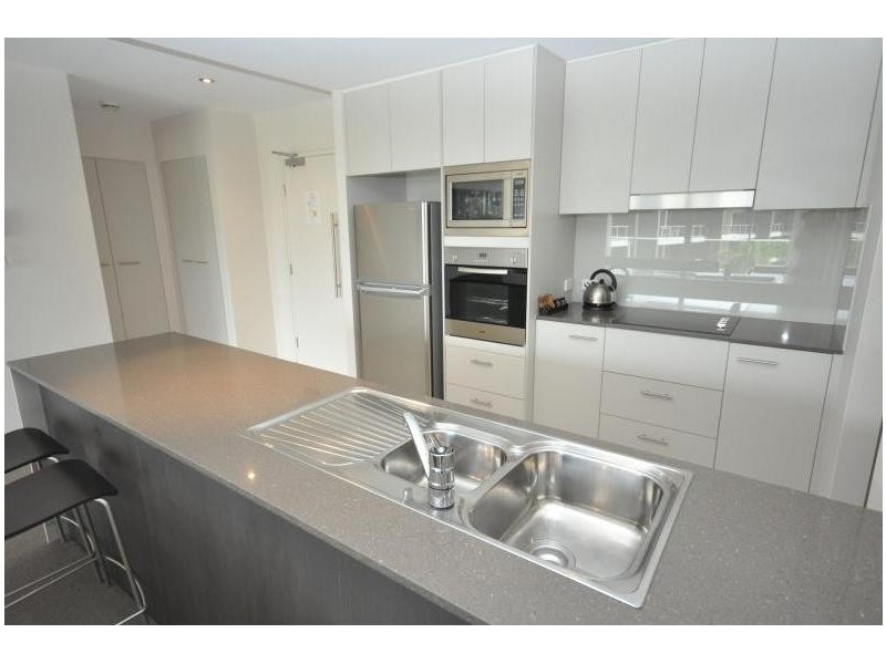 Hope Island QLD 4212