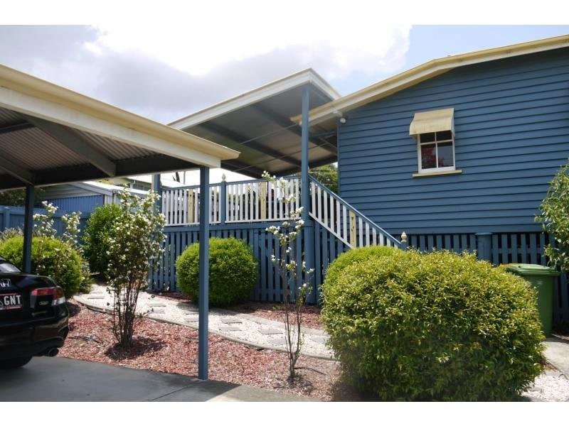 16 Pine Street, North Ipswich QLD 4305