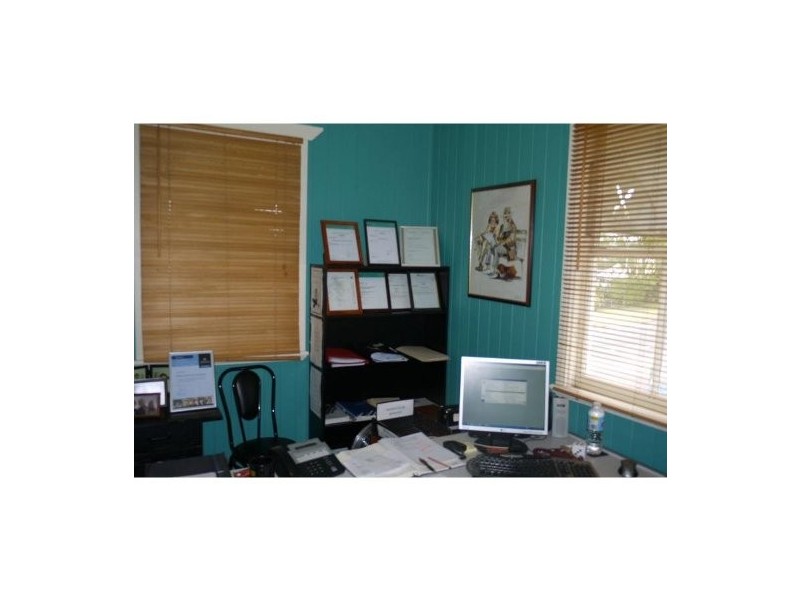 16 Pine Street, North Ipswich QLD 4305