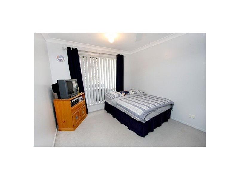 42 Jonquil Circuit, Flinders View QLD 4305
