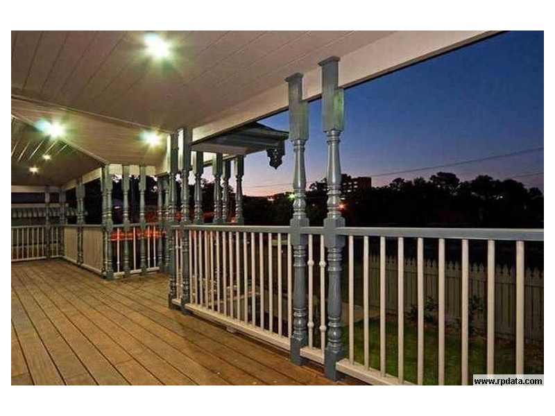 32 Quarry Street, Ipswich QLD 4305