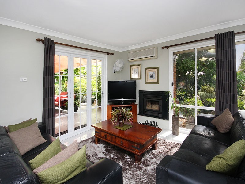 7 Kingston Drive, Flinders View QLD 4305