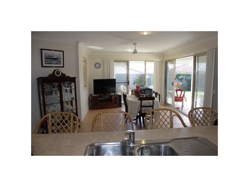 16 Acacia Close, Raceview QLD 4305