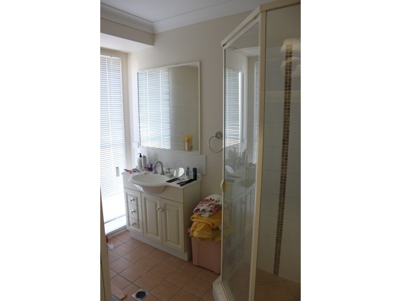 16 Acacia Close, Raceview QLD 4305