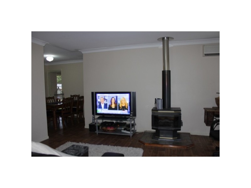 9 Palm Avenue, Raceview QLD 4305