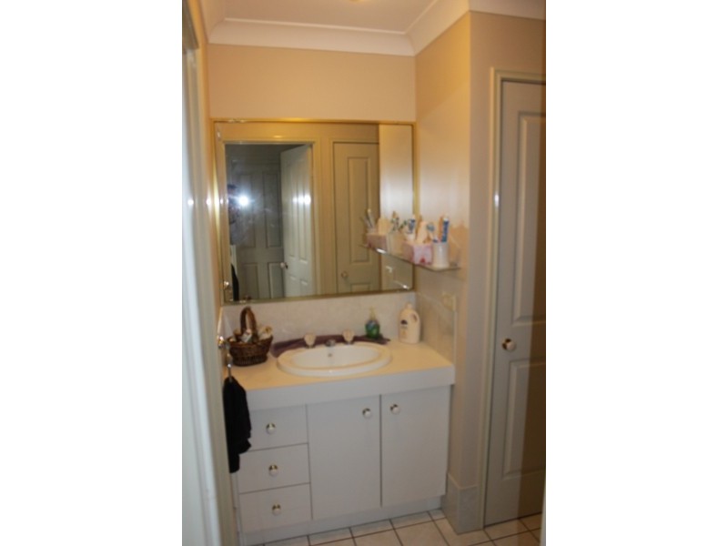 9 Palm Avenue, Raceview QLD 4305