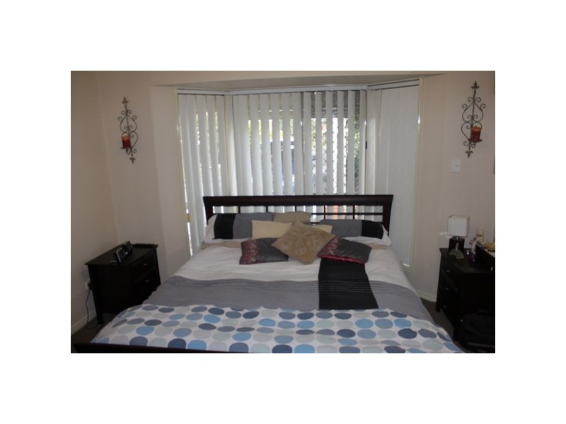 9 Palm Avenue, Raceview QLD 4305