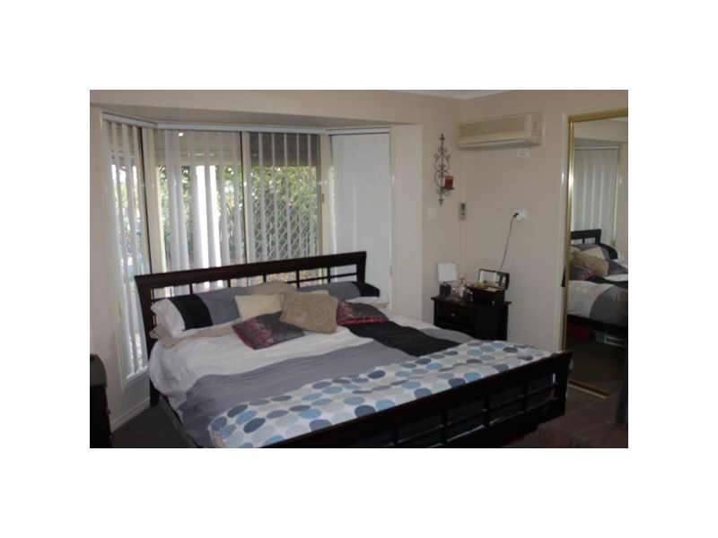 9 Palm Avenue, Raceview QLD 4305