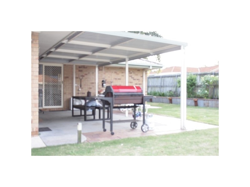 9 Palm Avenue, Raceview QLD 4305