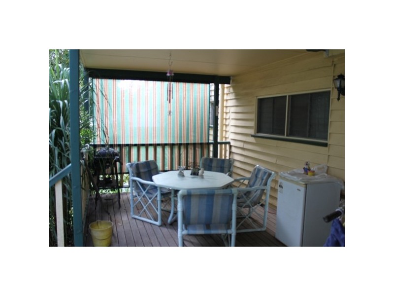 2 Dunns Avenue, Harrisville QLD 4307