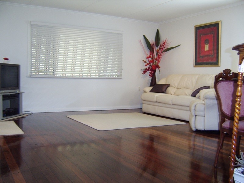1 Holt Street, Brassall QLD 4305