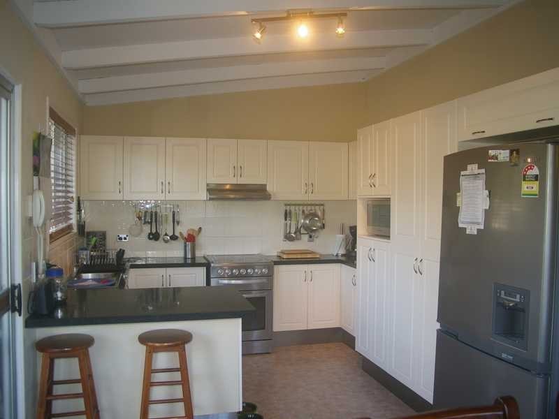 41 Glebe Road, Newtown QLD 4305