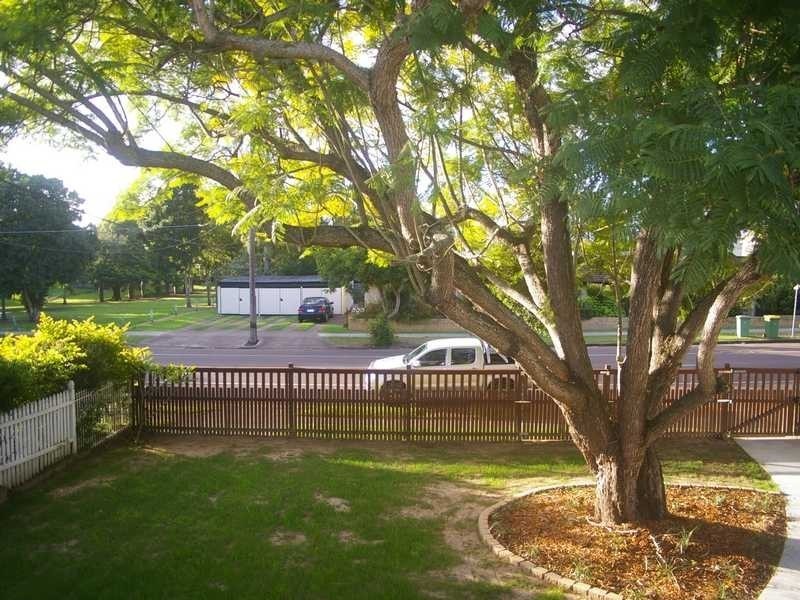 41 Glebe Road, Newtown QLD 4305