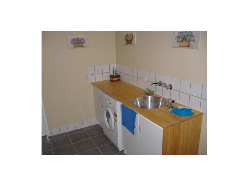 41 Glebe Road, Newtown QLD 4305