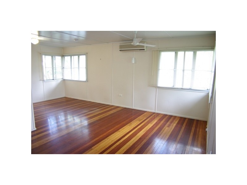 68 Kynance Street, Leichhardt QLD 4305