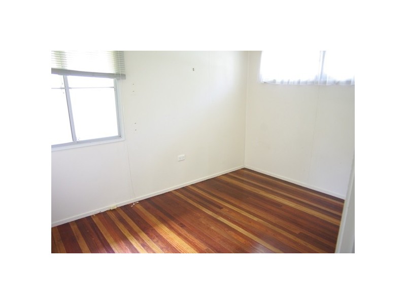 68 Kynance Street, Leichhardt QLD 4305