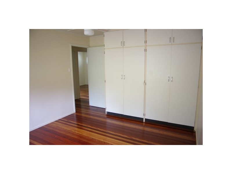 68 Kynance Street, Leichhardt QLD 4305