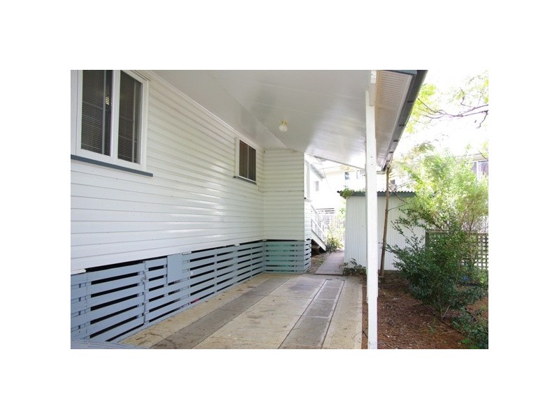 68 Kynance Street, Leichhardt QLD 4305