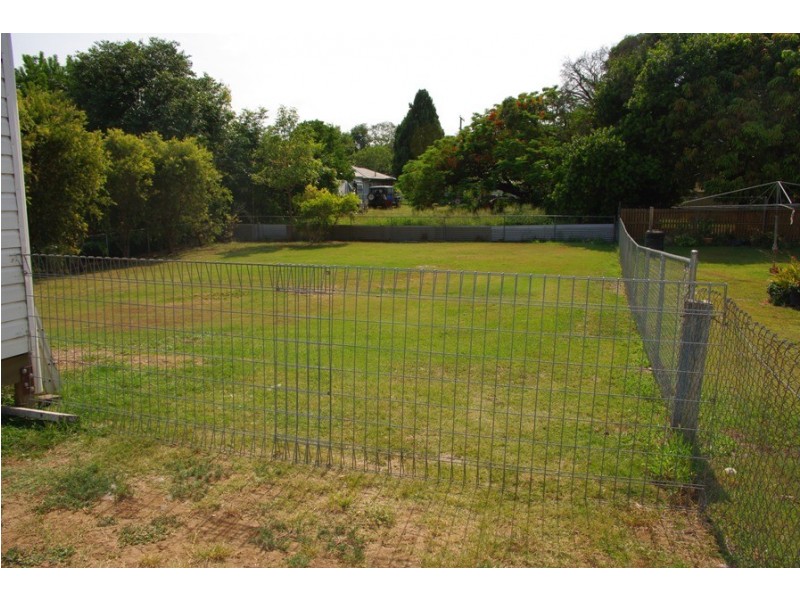 40 Lusitania Street, Newtown QLD 4305