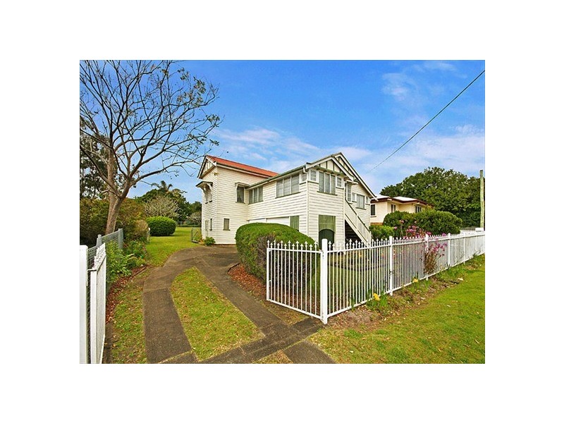 3 Alexandra Street, Booval QLD 4304