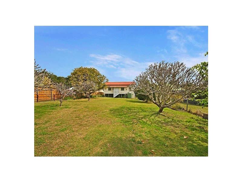 3 Alexandra Street, Booval QLD 4304