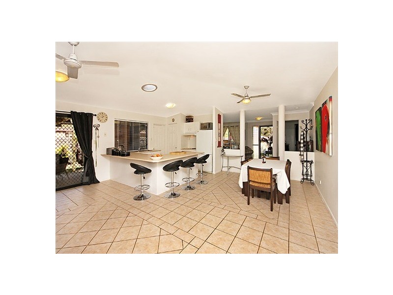 51 Jonquil Circuit, Flinders View QLD 4305