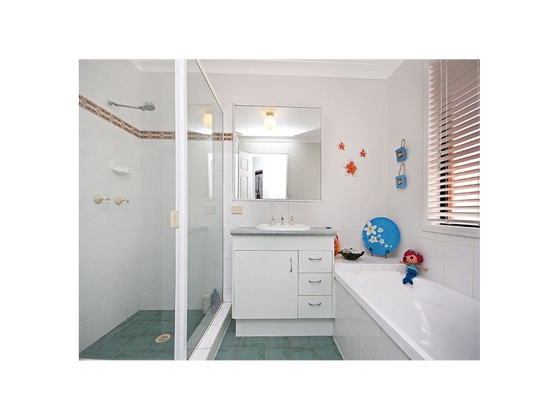 51 Jonquil Circuit, Flinders View QLD 4305