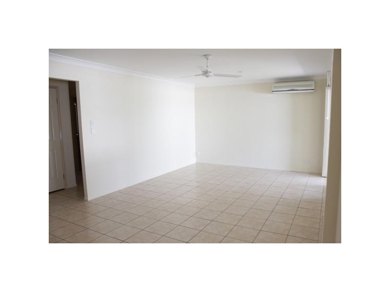 7 Yew Street, Yamanto QLD 4305