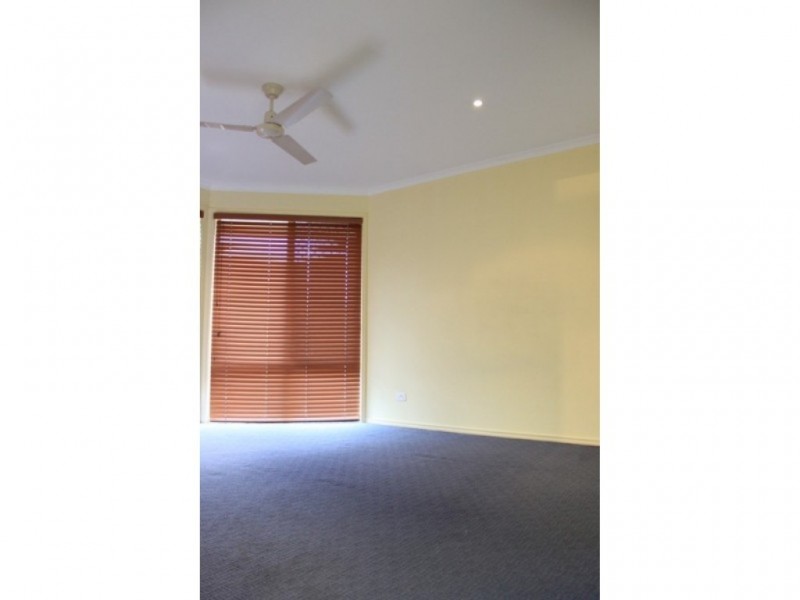 32 Mellor Place, Brassall QLD 4305