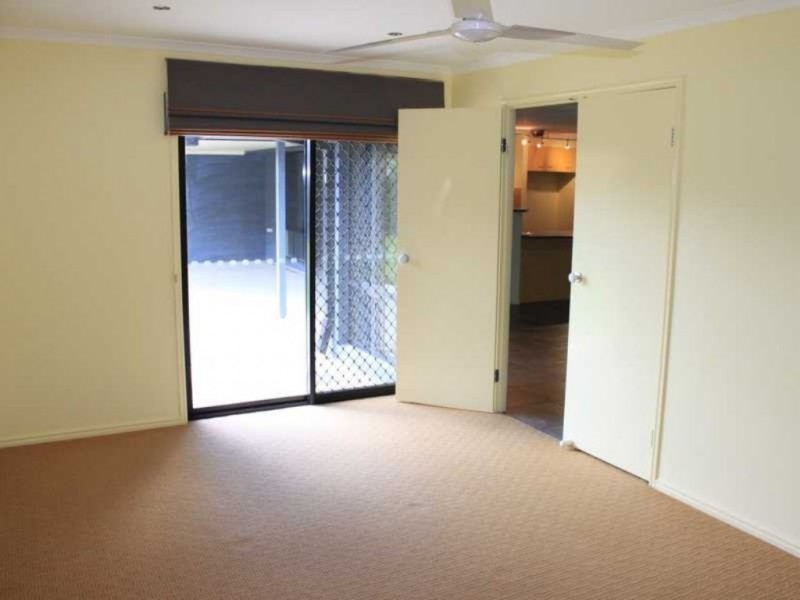 32 Mellor Place, Brassall QLD 4305